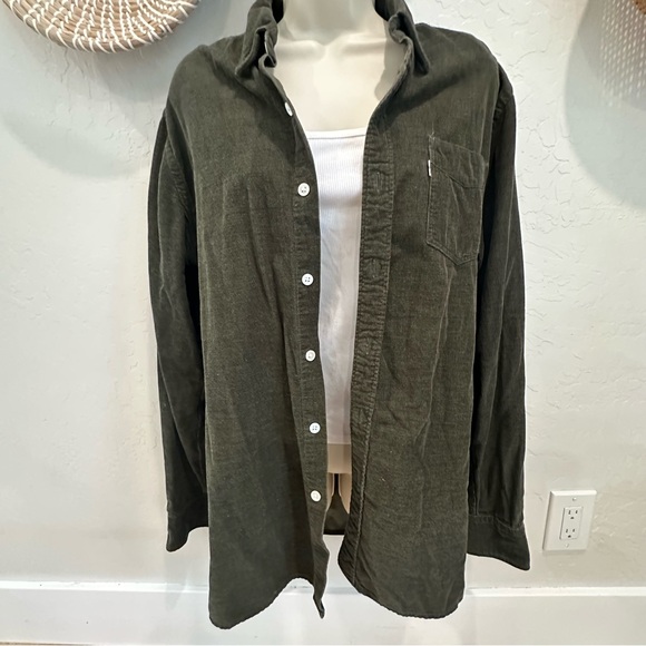 Levi's Dark Green Corduroy Shirt Jacket. Size Large - Picture 1 of 16